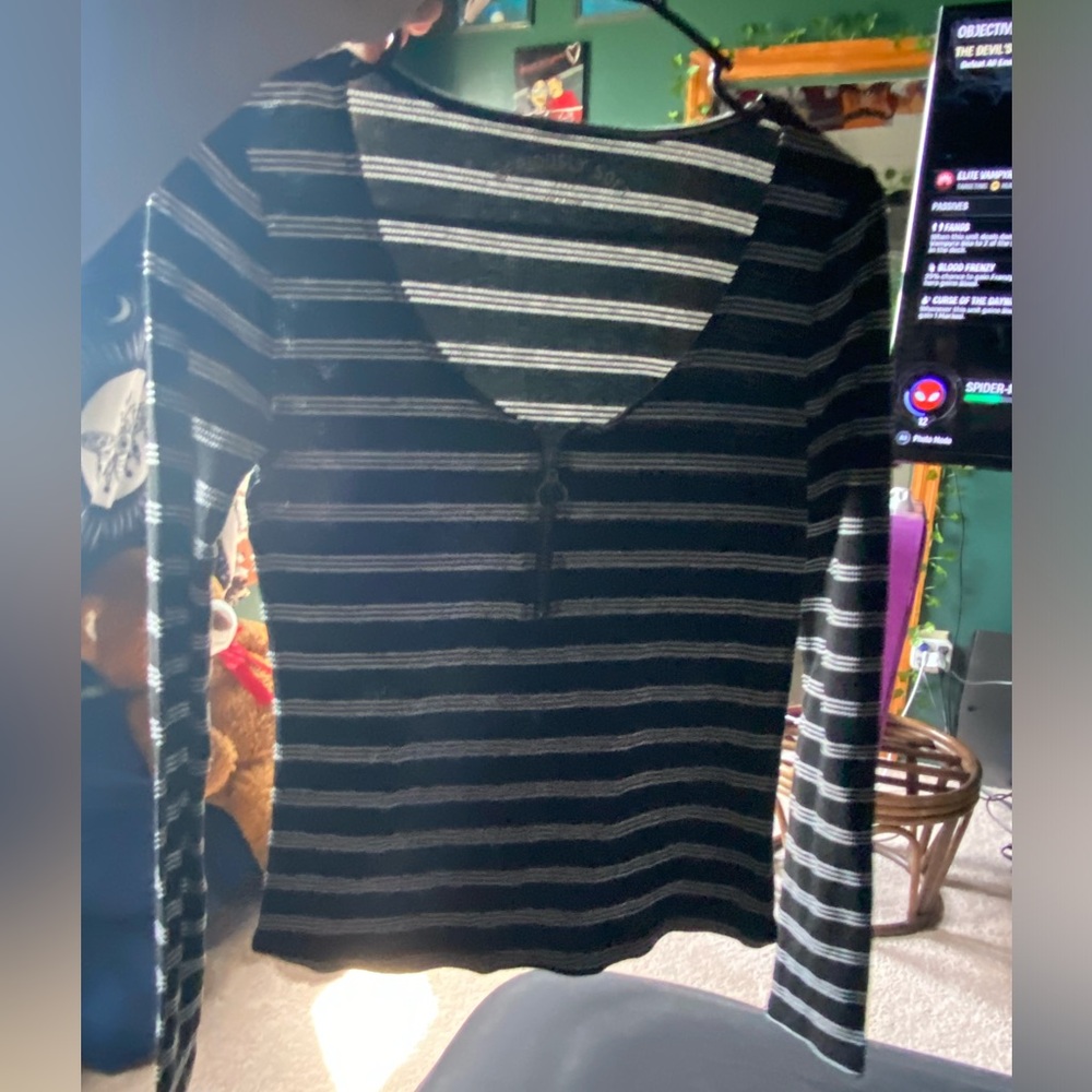 Seriously Soft B&W Striped Long Sleeve With Zipper; Size L; Brand New Condition